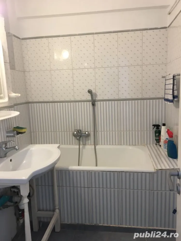 Apartament 4 camere, la 2 minute de Mega Mall, pret 99000 , particular