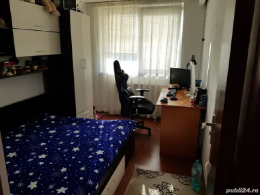 Proprietar vind apartament 4 camere sector 2 București