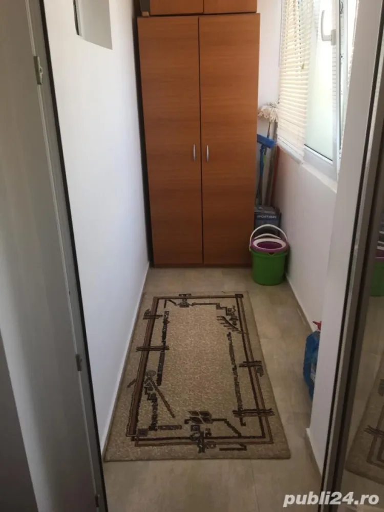 Proprietar vind apartament 4 camere sector 2 București