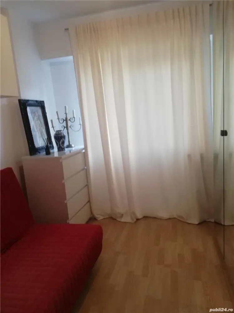 Proprietar, vând Apartament 4 camere Pache Protopopescu - Ferdinand - Proprietar, vând apartament de 4 camere ( Accept și schimb cu 2 3 camere), decomandat , etaj 1 10, bloc construit in 1984,rezistenta seismica la peste 8* sc Richter, 83 mp, vedere dubla, sunt 2 apartamente pe palier, imbunatatiri gresie, faianta , parchet laminat, ferestre termopan, glafuri marmura alba interior exterior. Anul viitor va fi reabilitat, este contorizat: apa, incalzire. Ideal ptr locuit spatiu de birouri cabinet medical, avocatura, cosmetica, etc. In zona sunt scoli generale , licee .deasemeni sunt mijloace de transport directe catre multiple zone precum Baneasa, Unirii, Universitate, Militari , Dr Taberei, metrou Iancului 5 min distanta; Vecinatati : Pache Protopopescu, Avrig, Mosilor, Obor, Mihai Bravu nu raspund la mesaje pe acest site , apelati daca exista interes .