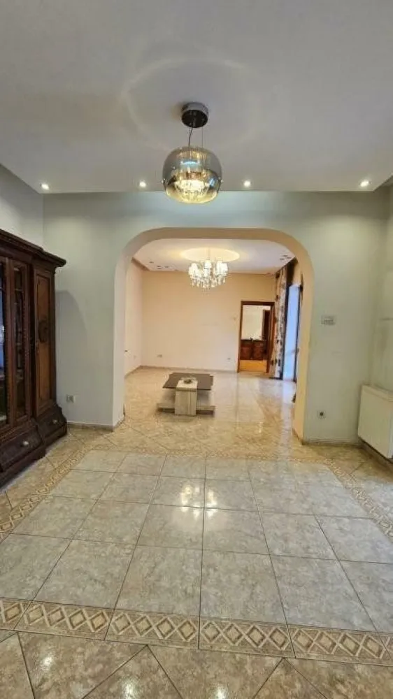 Casa individuala (singur in curte), zona centrala