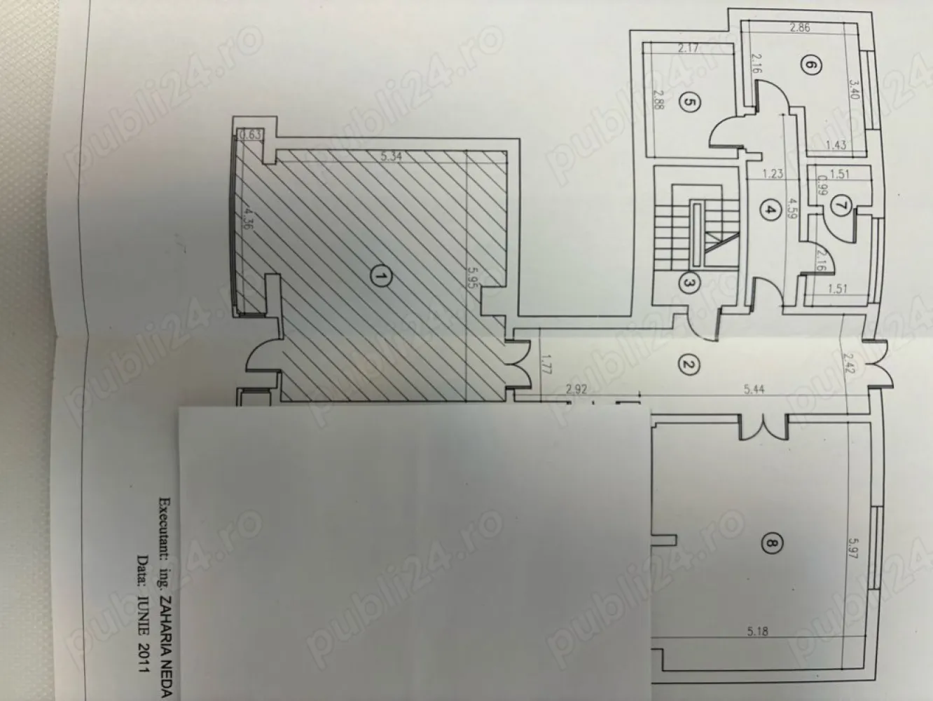 Spatiu Comercial stradal - Vând spațiu comercial situat pe sos Pantelimon 283 suprafața utilă este de 108 mp util +56mp subsol util curent trifazic contract de închiriere pe 10 ani