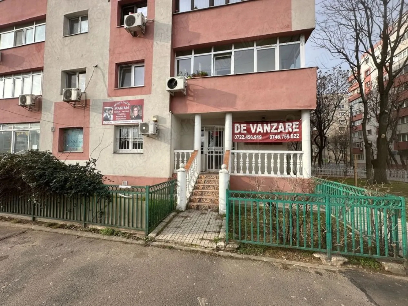 Vânzare spațiu conercial
