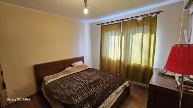 Apartament 4 Camere , et.3/4, Berceni-Racovita