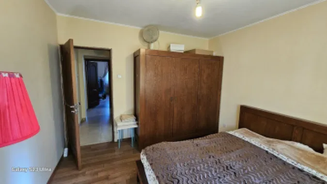 Apartament 4 Camere , et.3/4, Berceni-Racovita