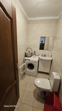 Apartament 4 Camere , et.3/4, Berceni-Racovita