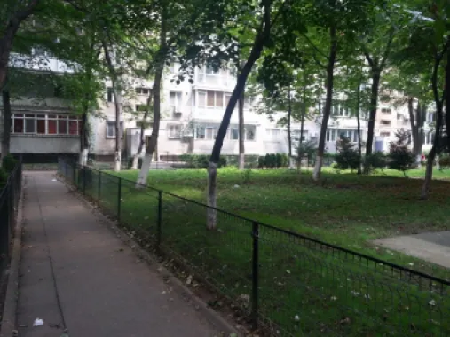 Apartament 4 Camere , et.3/4, Berceni-Racovita