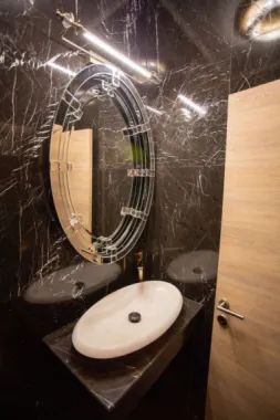 DE VANZARE AP 4 CAMERE LUX, NOU