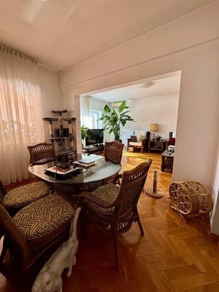 Apartament cu 4 camere in Pajura