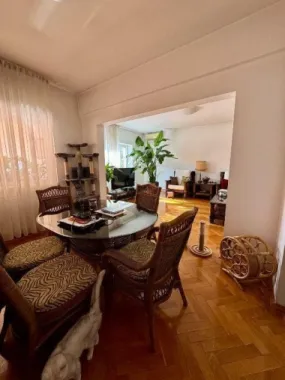Apartament cu 4 camere in Pajura