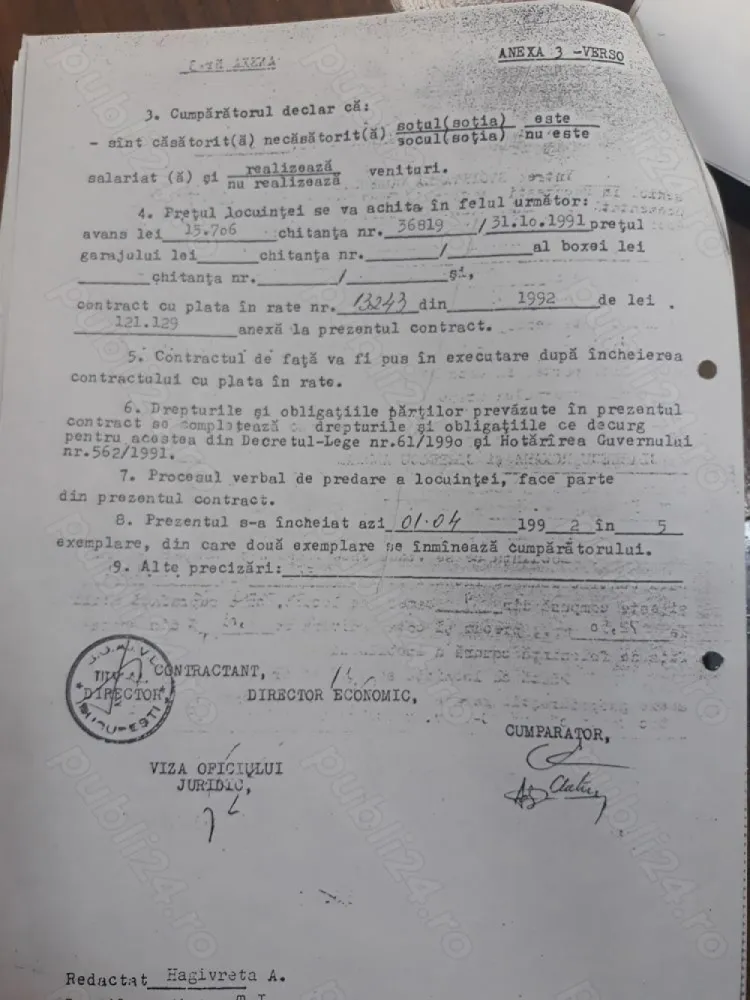 Vand apt 4 camere -114 mii sect 3, Titan Barajul rovinari, - Bucuresti sector 3 Str aleea baraj rovinari nr 3 bloc y13. PROPIETAR unic moștenitor, apt il dețin de la părinți mei , care il au de la părinți lor . Bloc de cărămidă cu 4 nivele si 5 scări în zig zag nu are craparuri la cutremurul din 1977 , nu sa miscat nimic ( nu sa spart nimic), izolat cu cărămidă ornamentală, sau faianță mica, în funcție de scara. La subsol mai dețin o boxa cu ușa de fier, groasă aproximativ 3m 3m (pe boxa nu am acte, o dețin de pe vremea bunicului - doar eu). Etaj 2 din 4 Apt este cu două bai cu cada gresie în romb faianță pana in tavan În 2000 renovare generala , instalație sanitară, electrica , nu mai locuiesc în el din 2012 Locuiesc în alt oraș Intabulare ,cadastru, fără certificat energetic (se face fin 72 de ore) Am vrut sa-l inchiriez asa ca am hainele în saci. Precontract -avans ; contract, doresc ca actele sa se faca cu hotarul cu care am facut toate sucesiunile, si actele, (asa apartamentul va avea tot istoricul). În casa nu a decedat nimeni, toti membri familiei la spital, azil sau țară. Nr apt este 69 d.p.d.v. numerologic este 6 in aceasta casa oameni nu divorteaza, nu se despart, 6 reprezintă iubirea, iar 69 este un nr care reprezintă începutul fara sfarsit. E un apt bun si cald, frumos, cu o energie buna. Mobil de contact : zero; sapte; doi; unu; noua ; noua; noua; cinci; zero; unu;