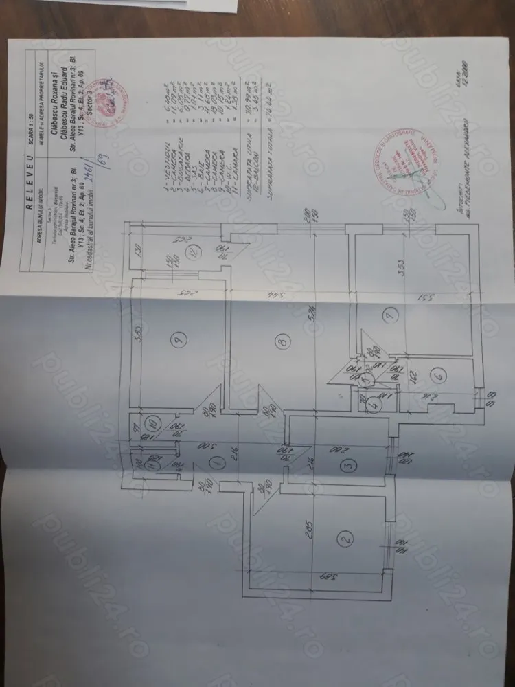 Vand apt 4 camere -114 mii sect 3, Titan Barajul rovinari, - Bucuresti sector 3 Str aleea baraj rovinari nr 3 bloc y13. PROPIETAR unic moștenitor, apt il dețin de la părinți mei , care il au de la părinți lor . Bloc de cărămidă cu 4 nivele si 5 scări în zig zag nu are craparuri la cutremurul din 1977 , nu sa miscat nimic ( nu sa spart nimic), izolat cu cărămidă ornamentală, sau faianță mica, în funcție de scara. La subsol mai dețin o boxa cu ușa de fier, groasă aproximativ 3m 3m (pe boxa nu am acte, o dețin de pe vremea bunicului - doar eu). Etaj 2 din 4 Apt este cu două bai cu cada gresie în romb faianță pana in tavan În 2000 renovare generala , instalație sanitară, electrica , nu mai locuiesc în el din 2012 Locuiesc în alt oraș Intabulare ,cadastru, fără certificat energetic (se face fin 72 de ore) Am vrut sa-l inchiriez asa ca am hainele în saci. Precontract -avans ; contract, doresc ca actele sa se faca cu hotarul cu care am facut toate sucesiunile, si actele, (asa apartamentul va avea tot istoricul). În casa nu a decedat nimeni, toti membri familiei la spital, azil sau țară. Nr apt este 69 d.p.d.v. numerologic este 6 in aceasta casa oameni nu divorteaza, nu se despart, 6 reprezintă iubirea, iar 69 este un nr care reprezintă începutul fara sfarsit. E un apt bun si cald, frumos, cu o energie buna. Mobil de contact : zero; sapte; doi; unu; noua ; noua; noua; cinci; zero; unu;