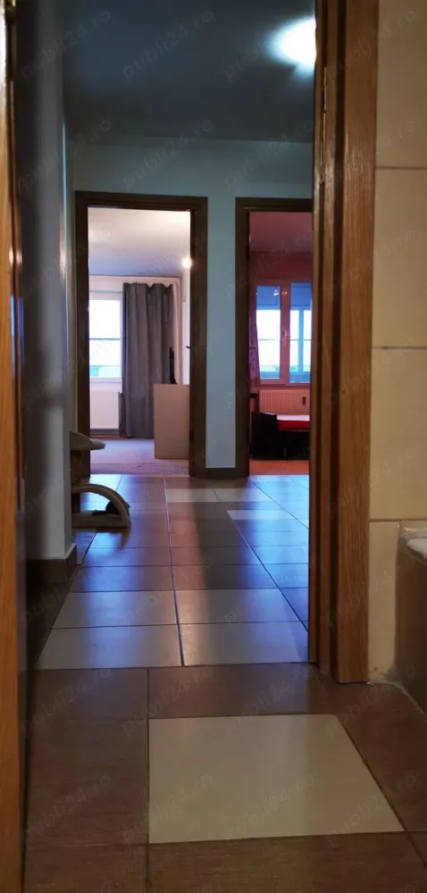 Piața berceni PROPRIETAR Spit bagdasar obregia - PROPRIETAR ( )SPAȚIOS, Renovat 2015 total sufragerie 2023,mai necesita revopsire unele locuri(bucătărie, 1balcon...),, 4 CAM, 8 8+scara liftului, 1982,ZONA VERDE, LOC PARCARE, 100m ȘCOALA GENERALA 133 PLUS GRADINITA, PARC 20m, STAȚIE AUTOBUZ 232etc 30m, între M APĂRĂTORII PATRIEI ȘI PIAȚA SUDULUI(MALL SUN PLAZA), 7FARMACII 50m, PİATA AGROALIMENTARA 150m, BĂNCI BCR etc 30m, OPostal8 300m, F APROAPE MEGA IMAGE, LIDL, magazine mici diverse,CLINICI, Grădiniță Particulara 1 stație autobuz 2 BALCOANE, 1 BAIE, 1WC serviciu cu cadita "pătrățel", 3 foste debarale făcute dulap), 1aer condiționat, fără centrala termica Întreținerea 4 camere 1pers iarna 400-550RON Blocul urmează a fi anvelopat în curând Pot SCHIMBA CU 2 CAMERE ZONA APROPIATA sau S1, plus diferența 60000euro(aprox) (țeavă galbena gaz pt centrala la 3 m de ușă) Tur video call wtsp zero 7doi șase, patru nouă, doi opt, șapte opt :) cu anunț prealabil Dacă se dorește COMPLET mobilat (sufrageria+1dormitor noi 2023) plus(sau nu :)...) 1234 euro :)