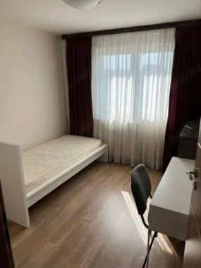 vand apartament 3 camere plus dressing