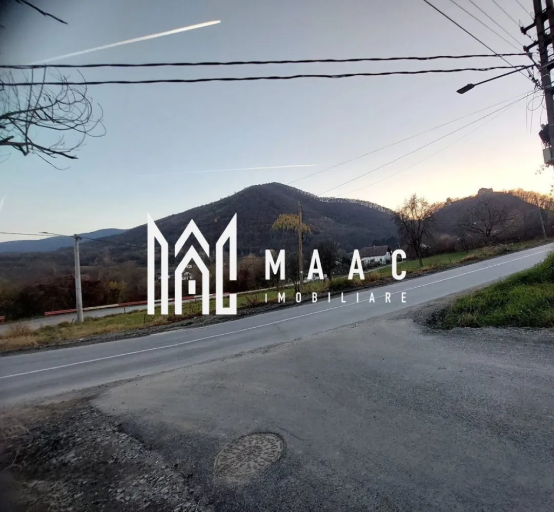 Teren Intravilan | 507MP | Urbanism| Acces auto Cisnădioara - MAAC Imobiliare vă propune spre vânzare un teren ideal pentru construcție, situat la șosea, într-o zonă cu panoramă superbă spre munți și spre Cetatea Cisnadioarei. Suprafață: 507 mp Deschidere: dublă, la 2 străzi – 17 ml și 27 ml Acte disponibile: Extras de carte funciară Certificat de urbanism Utilități disponibile: gaz, apă, canalizare, curent – toate la limită de proprietate. Terenul este ideal pentru construcția unei locuințe individuale, a unei case de vacanță sau ca investiție pe termen lung, datorită poziționării sale strategice într-o zonă în plină dezvoltare și cu acces facil. Pentru detalii suplimentare și programarea unei vizionări, nu ezitați să ne contactați specificând ID anunț: CP2777798 MAAC Imobiliare – expertul tău în investiții imobiliare . }}