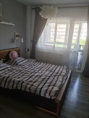 De vânzare apartament 4 camere Militari Veteranilor
