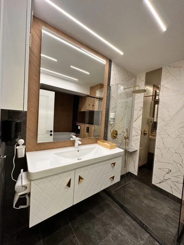 Penthouse exclusivist, 650 mp, Unirii-Alba Iulia-Mall Vitan CRYPTO Accept