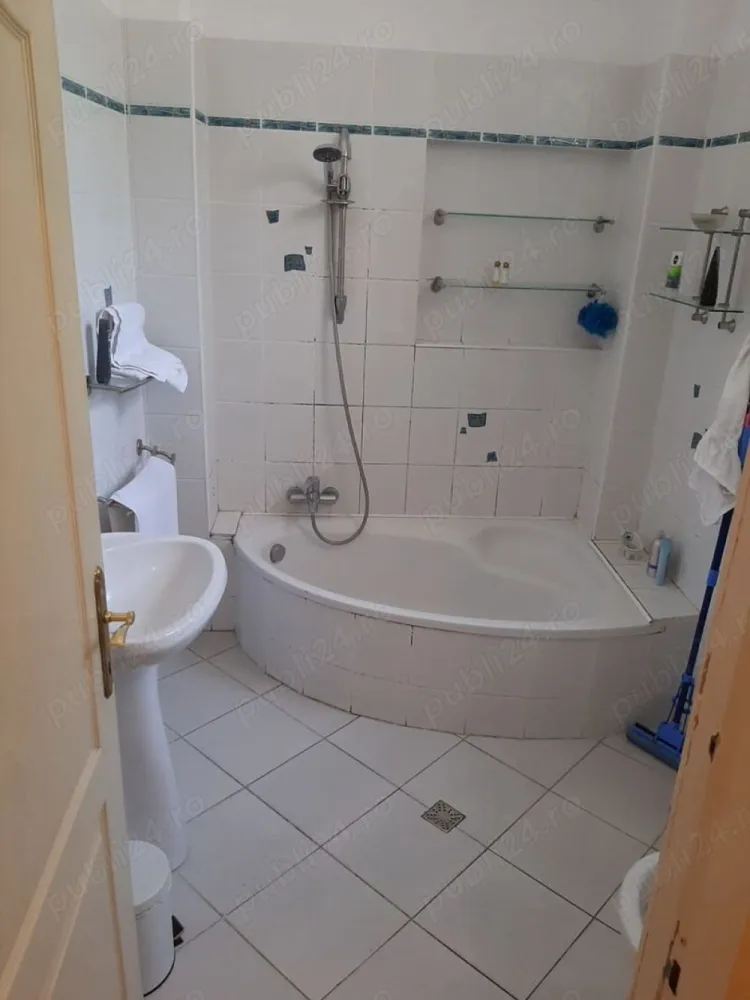 Vând apartament 185mp la Cișmigiu