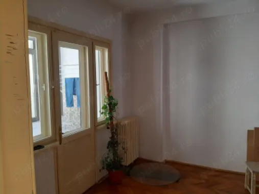 Vând apartament 185mp la Cișmigiu