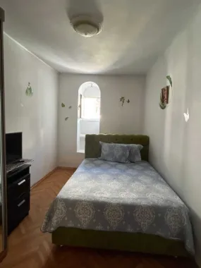 De vânzare apartament cu 4 camere în zona Cișmigiu