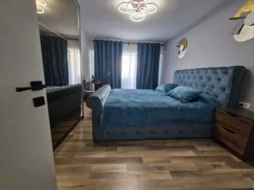 Apartament 4 camere, Dna Ghica