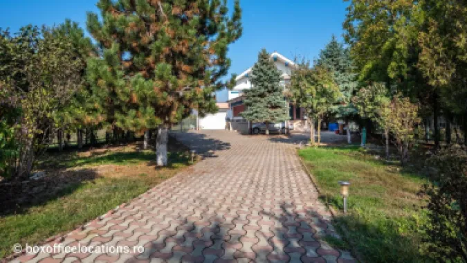 Vilă deschidere lac Grivița direct proprietar cu 20 m și 20 strada