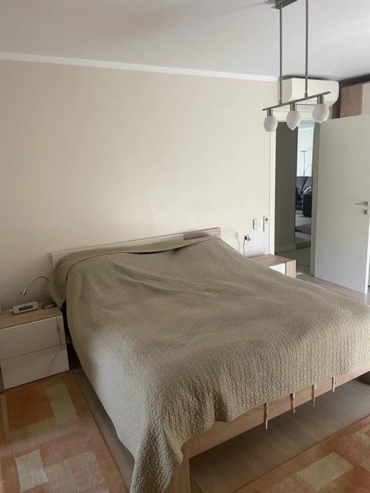 Apartament 3 camere, 109 mp, cartier Floreasca - Vând apartament 109mp utili și 120mp construiți in cartier Floresca. - 3 camere - 3 bai - Bucatarie mobilată si utilată - Garaj cu boxa Pret: 500.000€ - fara garaj 550.000€ - cu garaj ( ușor negociabil) fără agenții. Se vinde exact cum este in poze