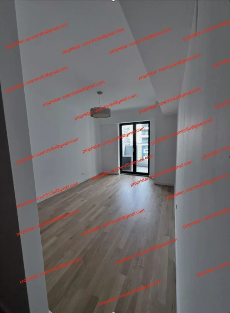 Proprietar Apartament 2 Camere +boxa +parcare Upground Metrou Pipera - Către agențiile imobiliare: Vă rog să nu copiați acest anunț !!! View spectaculos, etajul 11. Ghena la fiecare etaj, nu e nevoie sa duceti gunoiul afara ca in alte complexuri. Parcare la subteran. Urmeaza sa fie mobilat. Complexul Upground este unul de calitate superioară, situat într-o zonă excelentă, cu vecini de treabă și o comunitate prietenoasă. Zona Aurel Vlaicu - Pipera este un important hub de business din București, ideal pentru profesioniștii care lucrează în corporațiile din apropiere, cu acces rapid la birouri și facilități esențiale. La doar 5 minute de mers pe jos până la stația de metrou Pipera și 15 minute de mers pe jos până la Promenada Mall. În plus, parcurile din apropiere — Parcul Tei, Parcul Bordei și Parcul Herăstrău — oferă opțiuni excelente pentru relaxare și recreere în aer liber. Acces auto în/din complex prin 3 direcții (vezi poză). Apartament 2 camere foarte mare (90mp utili), situat la etajul 11, cu o priveliște minunată. Dispune de un balcon generos și un living + bucătărie spațioase (52 mp). Dressing, 2 băi (una cu cadă și bideu, accesorii Grohe). În curs de renovare. Facilități la parter: Sala de fitness World Class Gold cu piscină Mega Image Salonul de înfrumusețare Geta Voinea Starbucks Pepco Restaurante Include o boxă de depozitare (5mp x 3m înălțime), recent renovată și echipată cu rafturi. Include si locul de parcare. Animalele de companie nu sunt acceptate. Lăsați un mesaj și voi răspunde imediat.