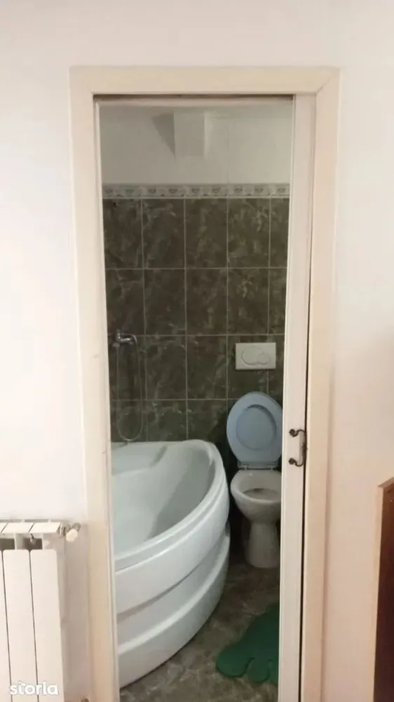 ageuropa.ro vinde ap 2 cam CARAMIDA FINISAT etaj 4 Micro 14 Dariu Pop. - Agentia EUROPA vinde apartament FINISAT cu doua camere situat la etajul 4 în Micro 14 pe Dariu Pop. Apartamentul este din CARAMIDA, are 42mp suprafata utila si se vinde cu bucătăria mobilata.