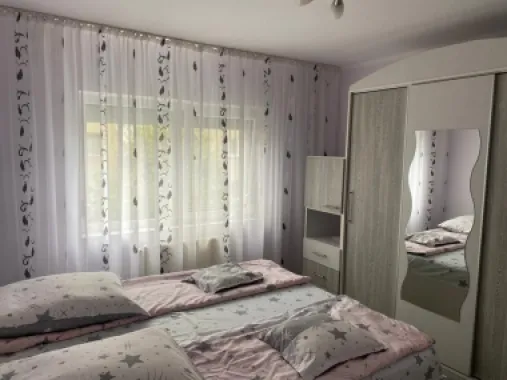 BRASADAS vinde ap cu 4 cam 92mp etajul 3 în Micro 17