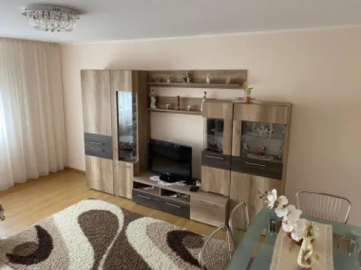 BRASADAS vinde ap cu 4 cam 92mp etajul 3 în Micro 17