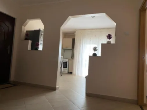 BRASADAS vinde ap cu 4 cam 92mp etajul 3 în Micro 17