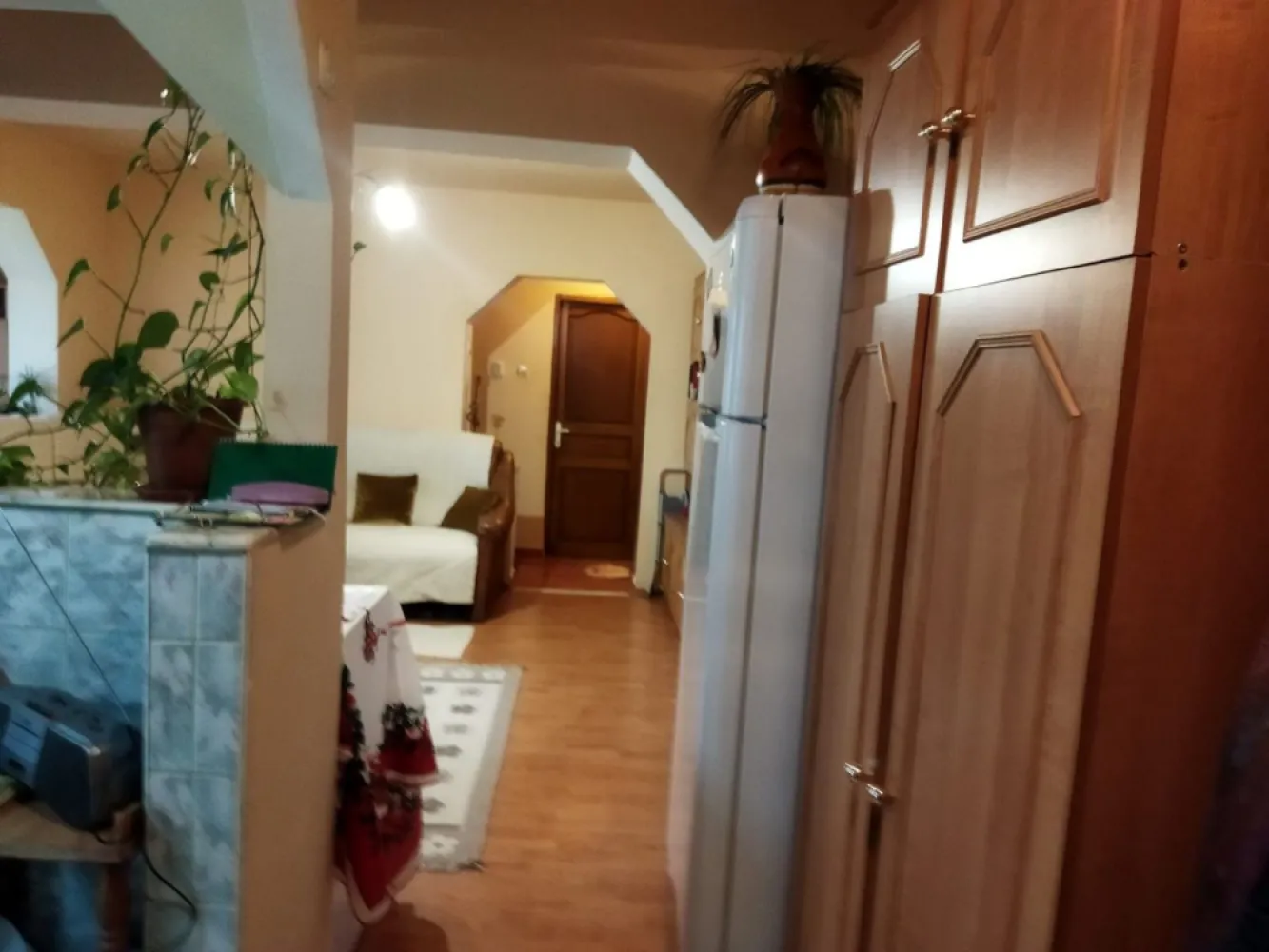 Ag EUROPA vinde ap 2 cam CAREIULUI 52mp etaj 9. - Agenția EUROPA vinde apartament cu 2 camere 52mp la etajul 9 pe Careiului în Micro 16.