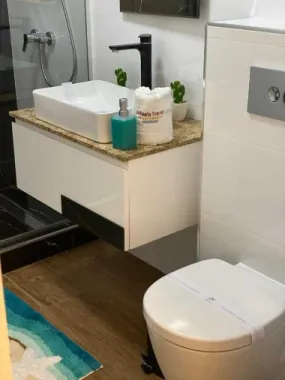 Vand apartament cu vedere la mare- Mamaia Nord