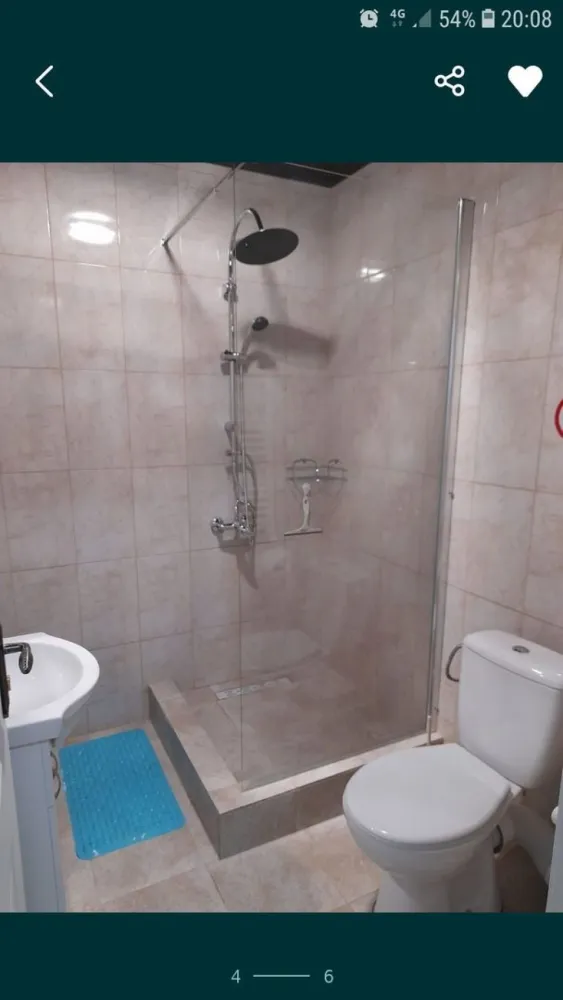 Vind 2 apartamente mamaia nord - Vind 2 ap mamaia nord la cheie ,vis a vis de peco voll la strada principala cu toate utilitatile . Ap1 : 1dormitor,1living open space ,hol baie balcon. 38m2 utili. Pret 60000€ Ap2: 1 dormitor cu balcon ,1 living open space cu terasa ,baie ,hol . 43m2 utili Pret 65000€ Apartamentele se vind la cheie cu toate utilitatile incluse. Tel 07******10