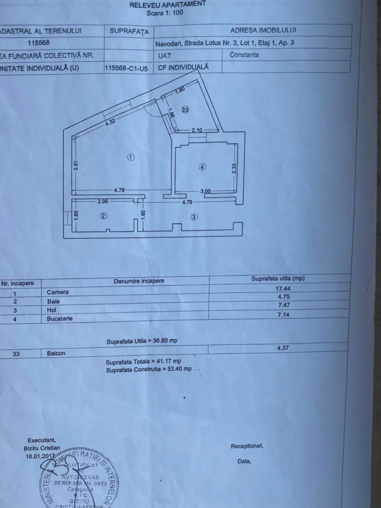 Vand/schimb ap 2 camere in Mamaia N - zona cluburilor - Vand ap tip studio in statiunea Mamaia Nord, la et 1/7, avand o suprafata utila de 42 mp cu balcon Imobilul este amplasat intr-o zona de top a statiunii (pe strada Lotus, langa hotel Opera, Stavros / White Tower), distanta pana la plaja fiind de aprox 70m si la nici 2 minute de mers pe jos pana la cluburile din Mamaia Nord. Terenul de sub bloc este proprietate - nu concesiune Zona beneficiaza de o infrastructura total functionala, avand tot comfortul necesar pt a fi locuit in orice anotimp; in jur avem numeroase centre comerciale, restaurante, SPA, statie de autobuz. Studioul este decomandat (cu bucatarie separata/inchisa) si este dotat cu centrala gaz, aer conditionat, sistem monitorizare video (pe scara si in parcare); parcarea in fata blocului este ingradita iar acessul se face cu telecomanda. Blocul are asociatie de proprietari (avem costuri de intretinere normale, ca in orice bloc din oras). Accept si schimb cu ap in Constanta sau casa locuibila in Ovidiu. Unde ste cazul, ofer diferenta de bani. Pretul este de 90 000 Euro Pentru plata cash, il las la 85000 Euro