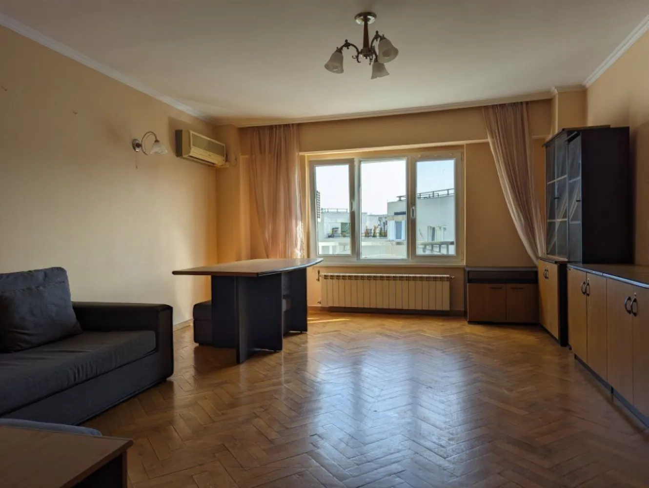 Penthhouse 3 camere adiacent Decebal
