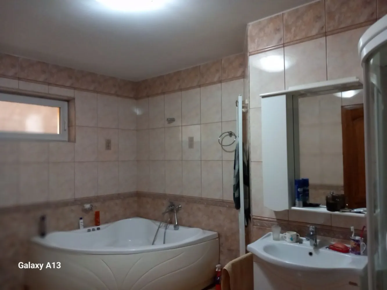 ageuropa.ro vinde casa 16 camere teren 1500mp in zona ULTRACENTRALA.
