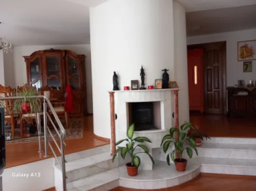 ageuropa.ro vinde casa 16 camere teren 1500mp in zona ULTRACENTRALA.