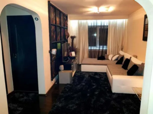 BRASADAS vinde ap. 4 cam FINISAT mobilat PARTER inalt 91mp Manastur.