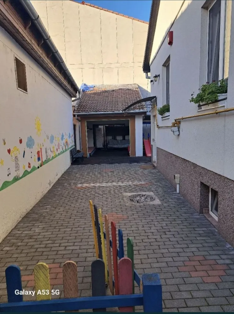 BRASADAS vinde casa in centrul orasului S+P+M Piata Mare