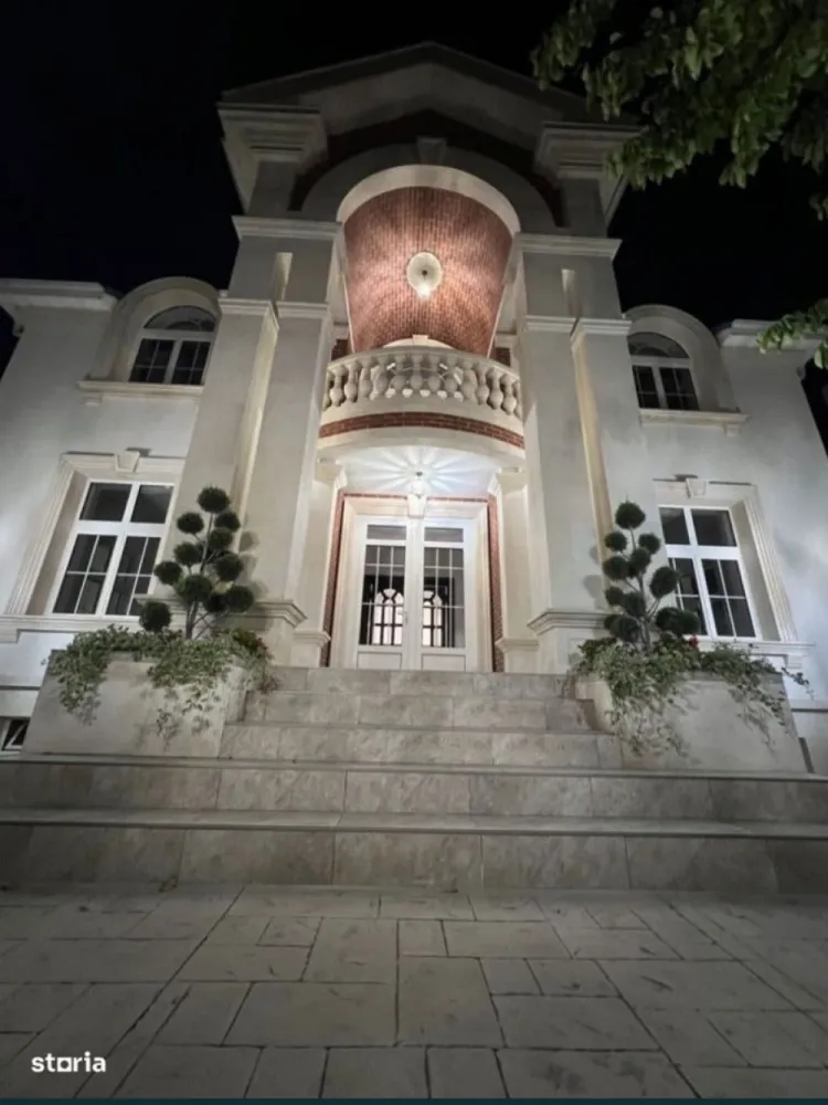 BRASADAS vinde casa DEOSEBITA in zona Titulescu. - Agentia Imobiliara BRASADAS vinde casa DEOSEBITA in zona Titulescu. Casa este poziționată intr-o zona liniștita, are o suprafața de 520 mp. Este compartimentata astfel: Subsol, parter și etaj. Subsolul are 2 camere, bucatarie, camera tehnica (camera centralei, spălătorie), crama. Parterul este compus din :2 camere, living generos, Bucătărie, debara și baie. La etaj sunt 3 dormitoare, baie, 3 balcoane. Imobilul dispune și de garaj cu acces din strada. Terenul aferent are o suprafața de 586 mp. Construcția poate fi utilizată ca și casa pentru locuit sau sediu societate. Prețul este de 643500 euro ușor negociabil. Www.brasadas.com.
