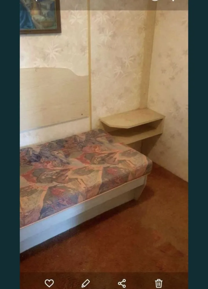 Vand casa mobila pe roti pe suprafata de teren de 200 mp