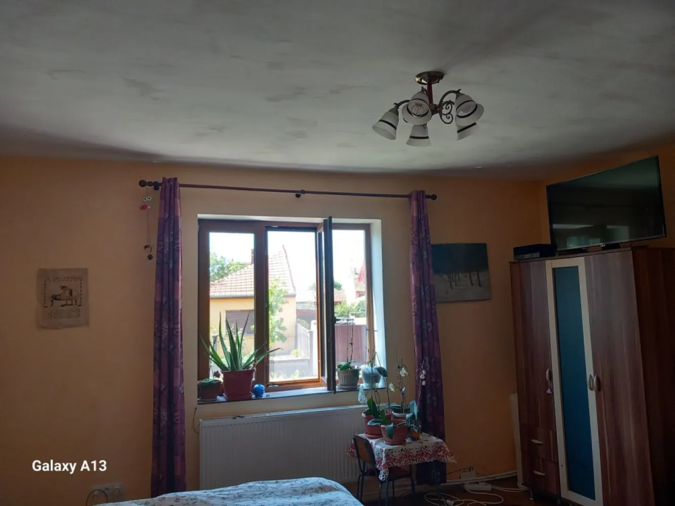 BRASADAS vinde vinde casa 4 cam. teren 5 ari 117mp.