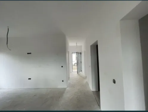 BRASADAS vinde casa tip PARTER in Odoreu, cartierul Olimp.