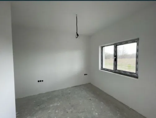 BRASADAS vinde casa tip PARTER in Odoreu, cartierul Olimp.