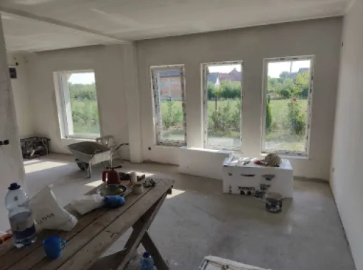 Casa noua de vanzare ( semifinisat) in Ruseni, com. Paulesti
