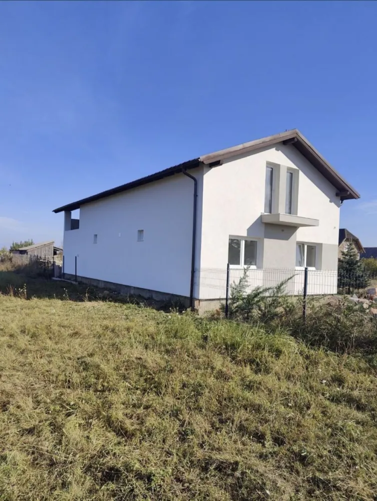 Casa noua de vanzare ( semifinisat) in Ruseni, com. Paulesti