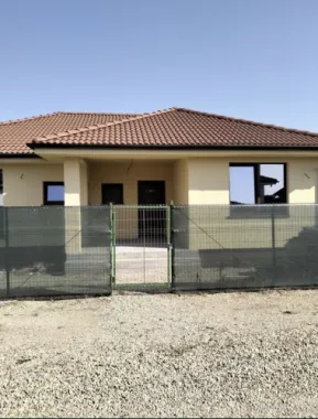 Casa de vanzare Lazuri