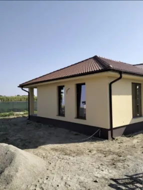 Casa de vanzare Lazuri
